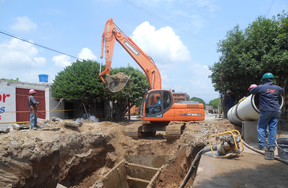 Pipe installation in Fonseca